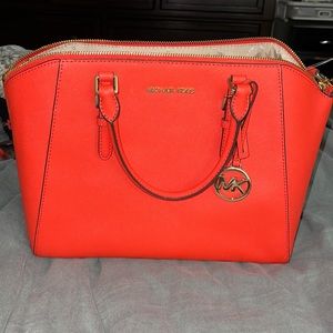 Michael Kors LG TZ SATCHEL “CIARA”